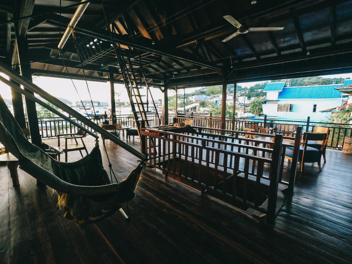 Cool Breeze Authentic Hotel Labuan Bajo Komodo Exterior foto