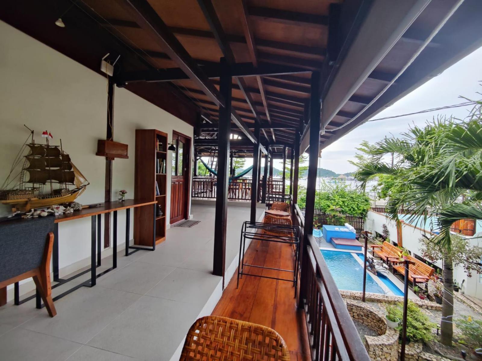 Cool Breeze Authentic Hotel Labuan Bajo Komodo Exterior foto
